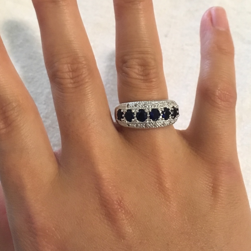 925 blue sapphire ring size 8